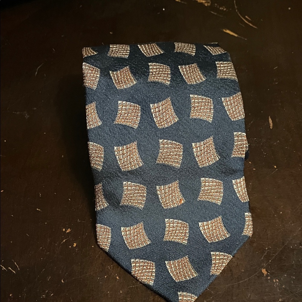 Giorgio Armani Blue and Tan Patterned Tie